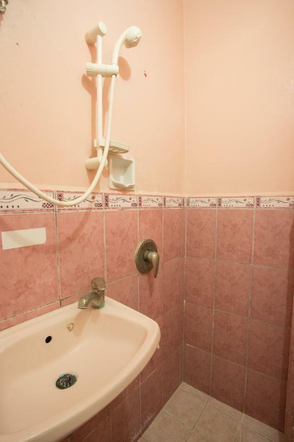 Gv Hotel - Masbate Masbate City Kültér fotó